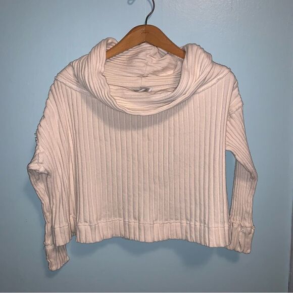 FP Beach Sweater Size Small - Picture 1 of 4